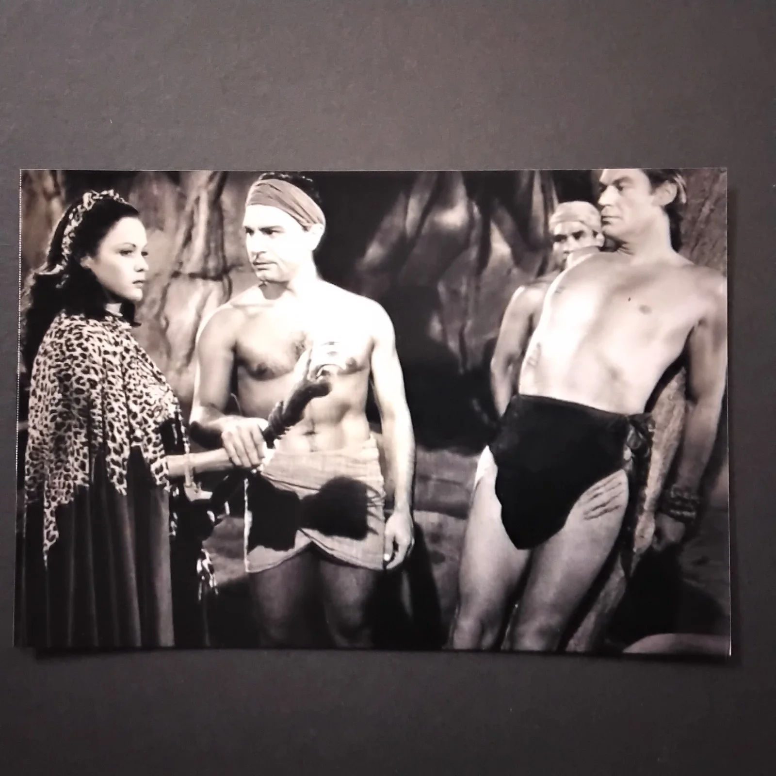 Anthony Caruso SIGNED Card Photo 50s Movie TV Actor Glass Key Zebra Force Tarzan, изображение 5