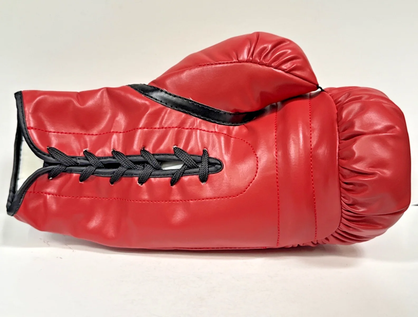 Dolph Lundgren — Dolph Lundgren Signed LH Red Everlast Boxing Glove 'Drago' JSA CH33779, изображение 3