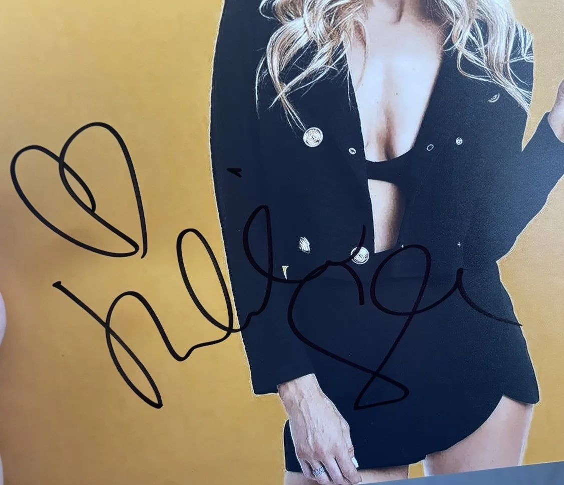 Nikki Glaser Signed 11x14 Photo, image 2