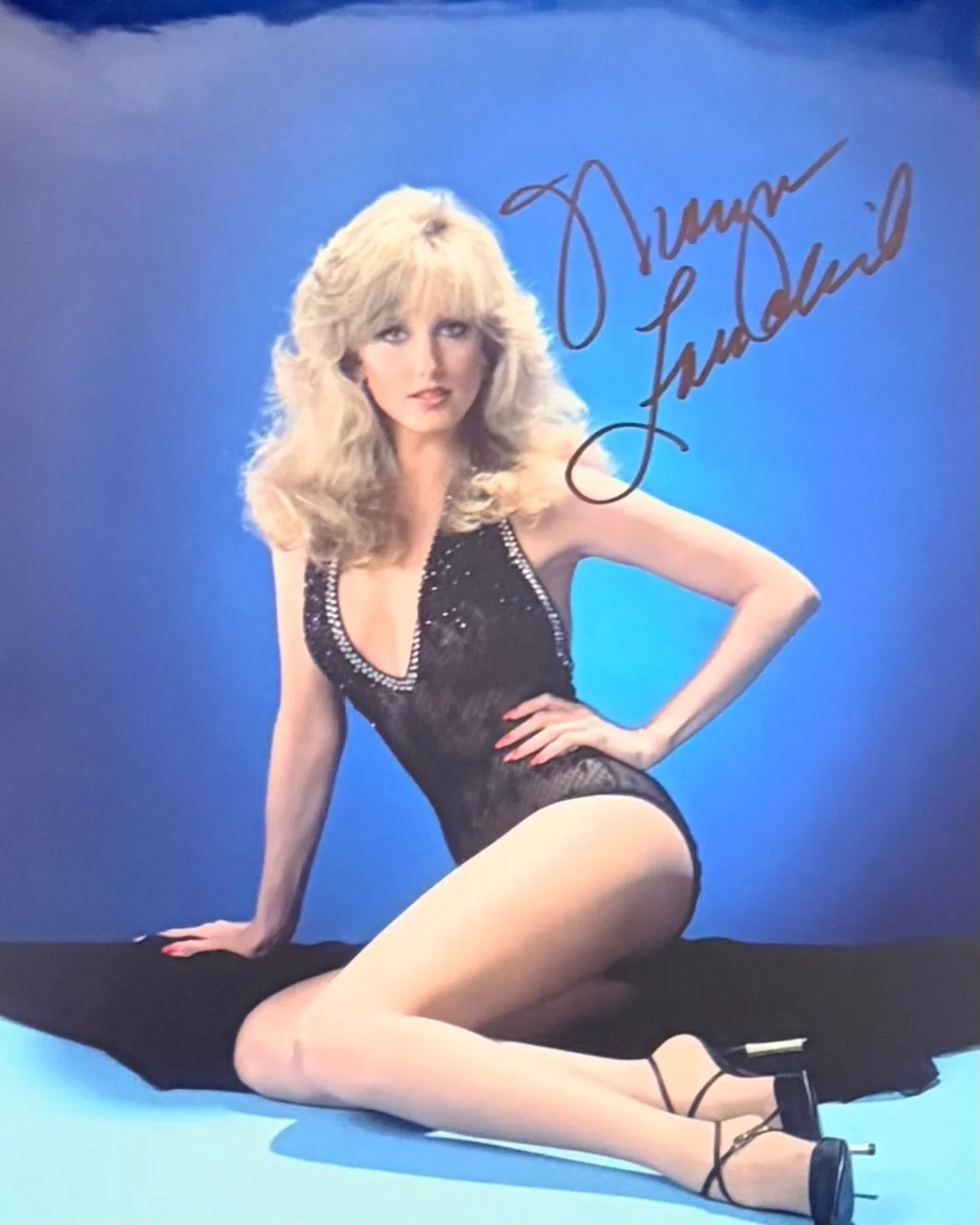Morgan Fairchild — Morgan Fairchild Signed 8x10 Photo Autograph COA Classic Glamour Pose