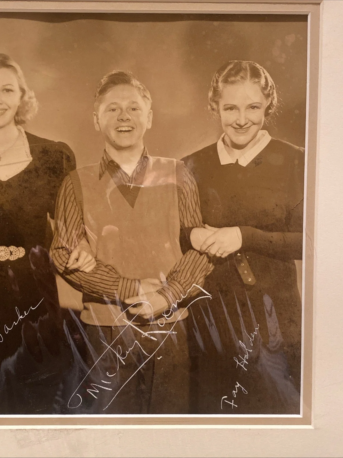 Lewis V. Stone, Mickey Rooney, Fay Holden, Cecilia Parker — Hardy Family Signed Photo 14x11 Hollywood Autographs COA Mickey Rooney, изображение 4