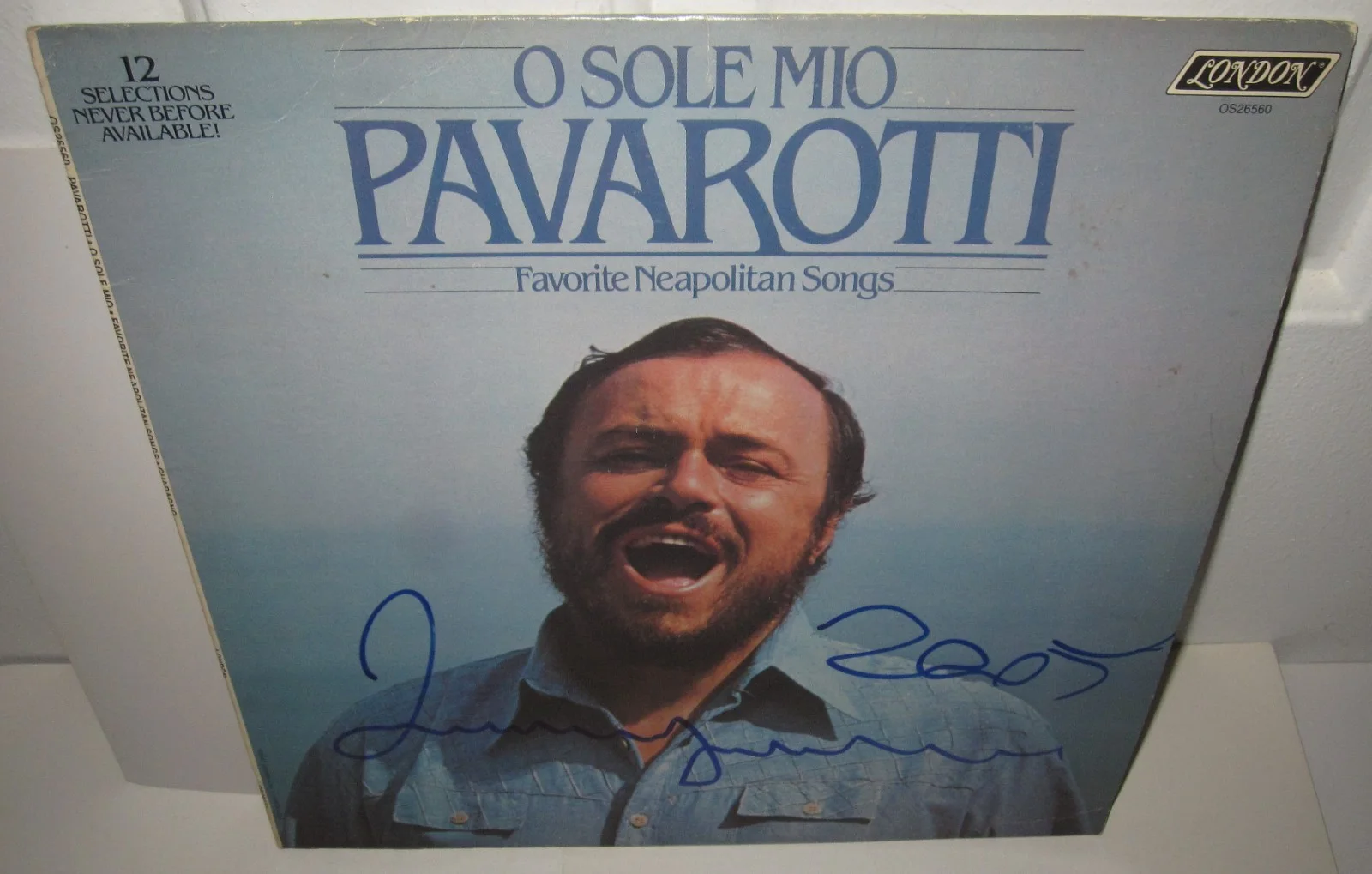 LUCIANO PAVAROTTI SIGNED O SOLE MIO ALBUM VINYL THREE TENORS AUTOGRAPH JSA COA, изображение 3