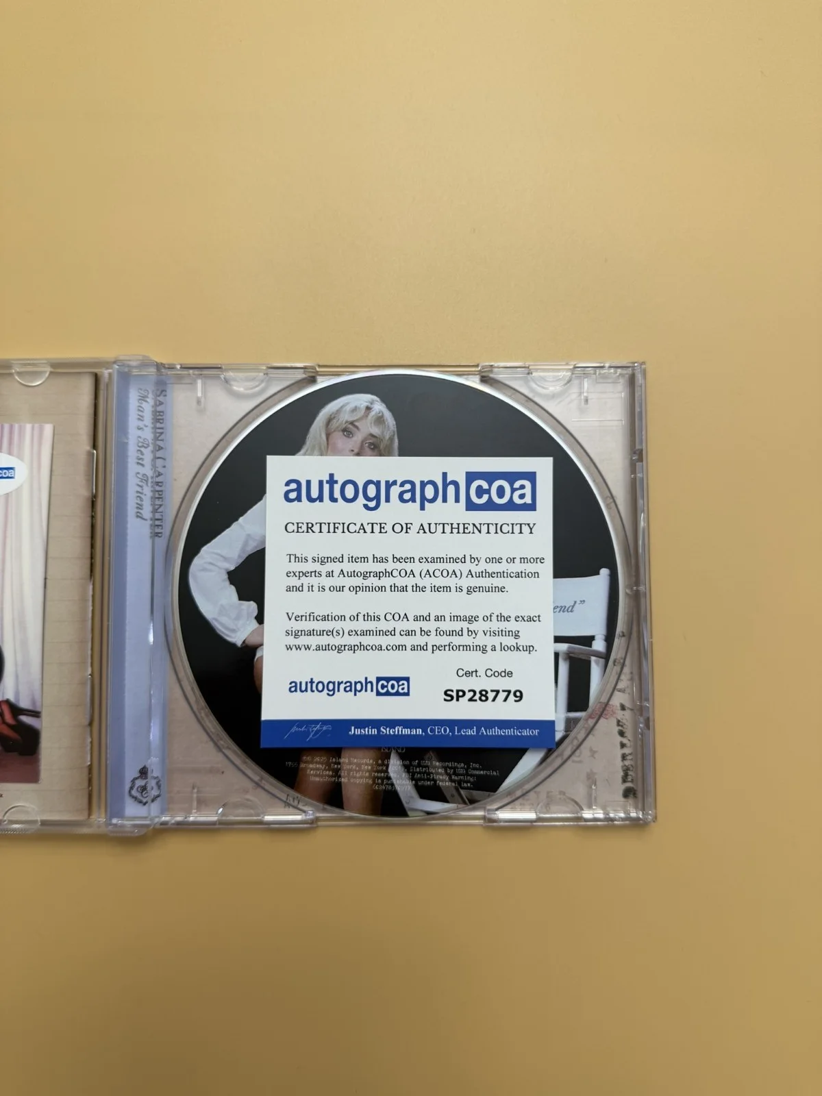 Sabrina Carpenter SIGNED Autograph Man’s Best Friend CD ACOA SP28779, image 3