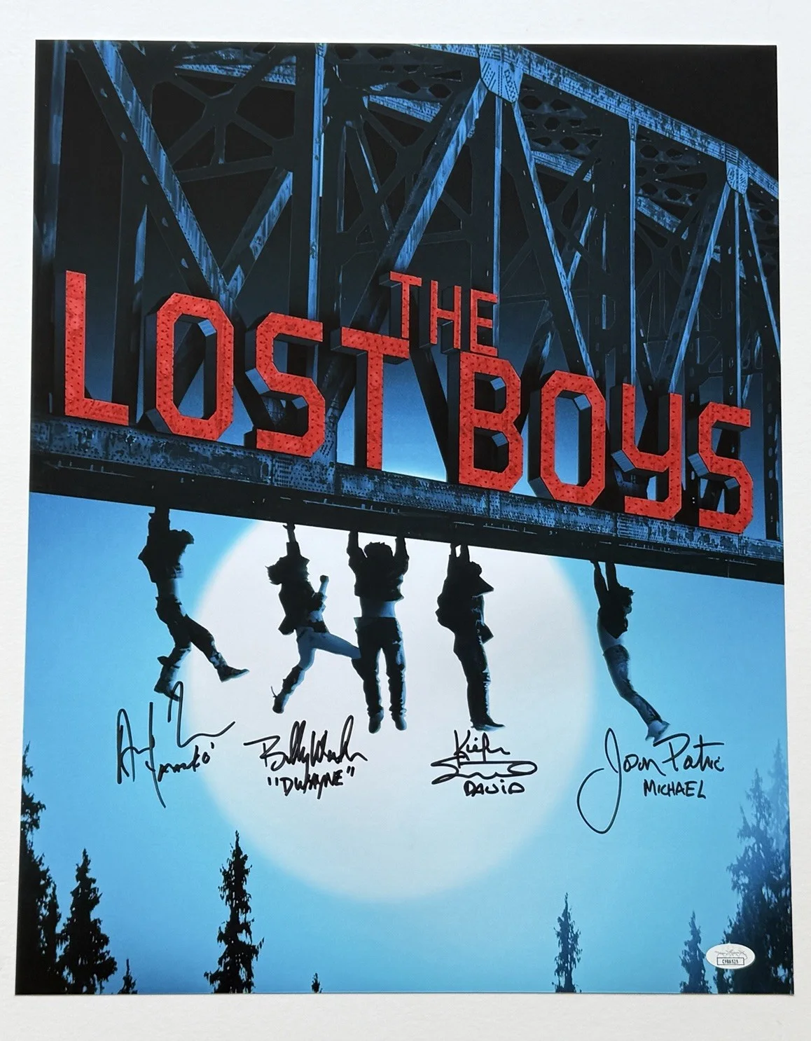 Kiefer Sutherland — Kiefer Sutherland +3 The Lost Boys Cast Signed 16x20 Movie Photo EXACT PROOF B
