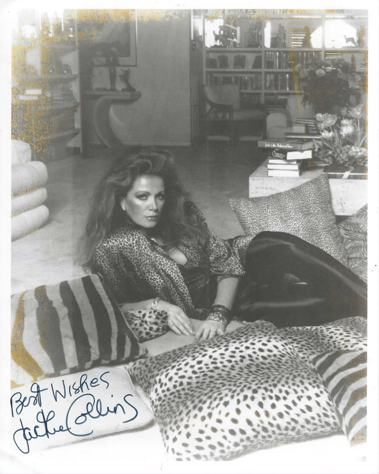 Jackie Collins — Jackie Collins Signed Photo with COA LOA authentic Queen Of Trash sexy picture, изображение 3