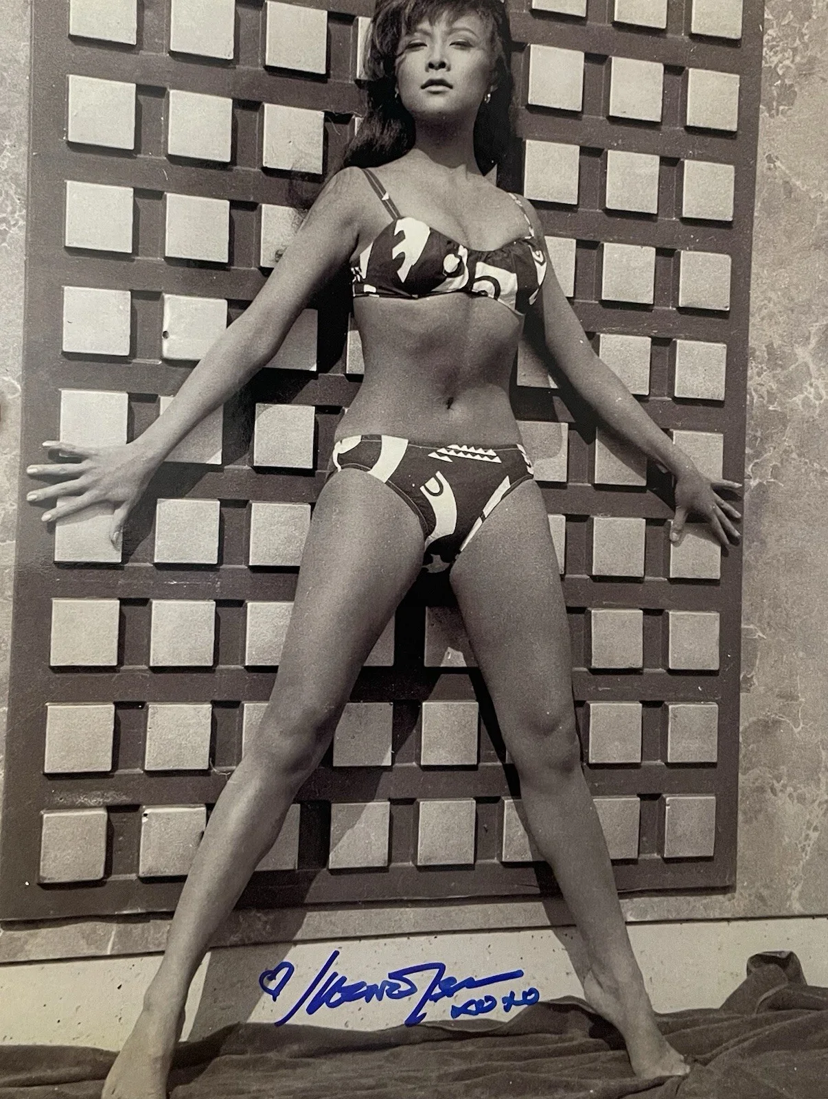 Irene Tsu — Irene Tsu Signed 8x10 Photo Actress Bikini Sexy Hot Rare 2