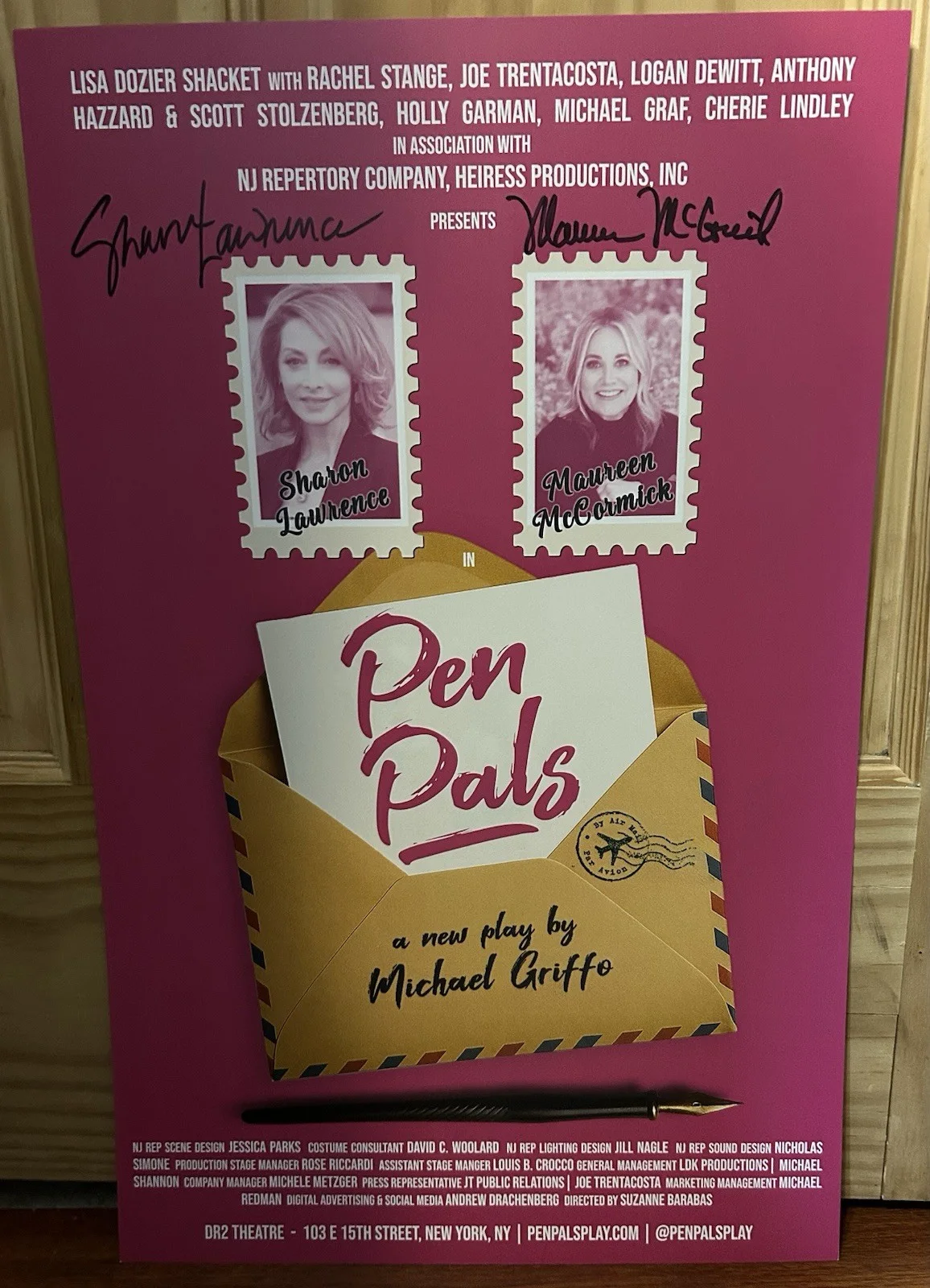 PEN PALS MAUREEN MCCORMICK + SHARON LAWRENCE SIGNED POSTER +TOTE BAG BRADY BUNCH, image 2