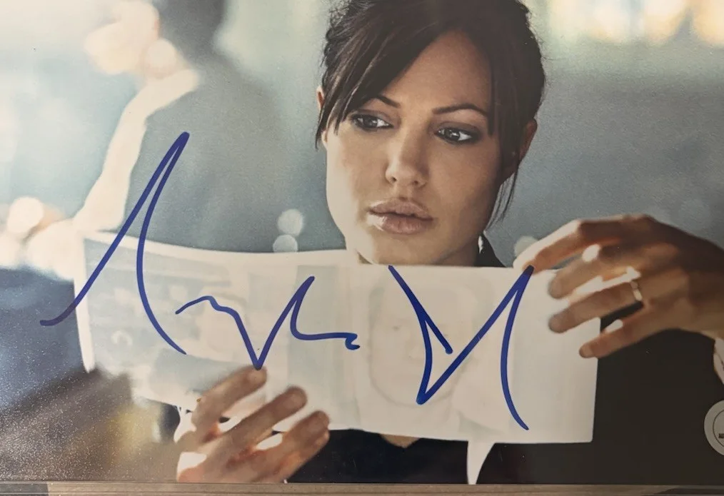 Angela Jolene — Angelina Jolie Signed Autographed 8x10 Photo Beckett With Certification Becket, изображение 2