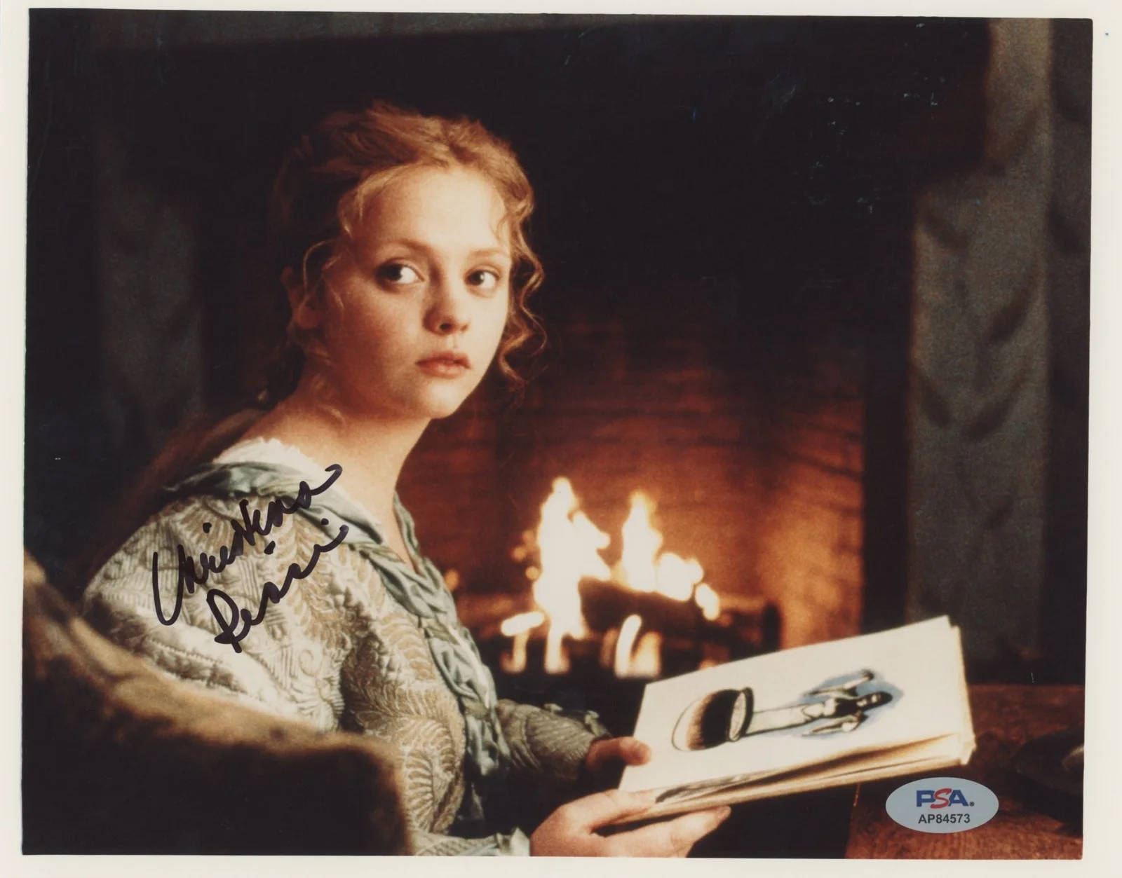 Christina Ricci — Christina Ricci Sleepy Hollow Authentic Signed 8x10 Photo PSA/DNA #AP84573