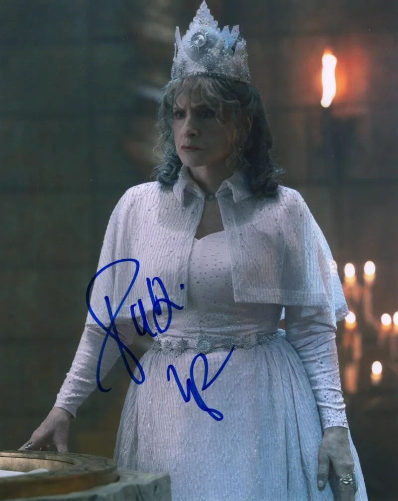 Patti LuPone — Patti LuPone Signed Autograph 8x10 Photo - Lilia Calderu on Agatha All Along