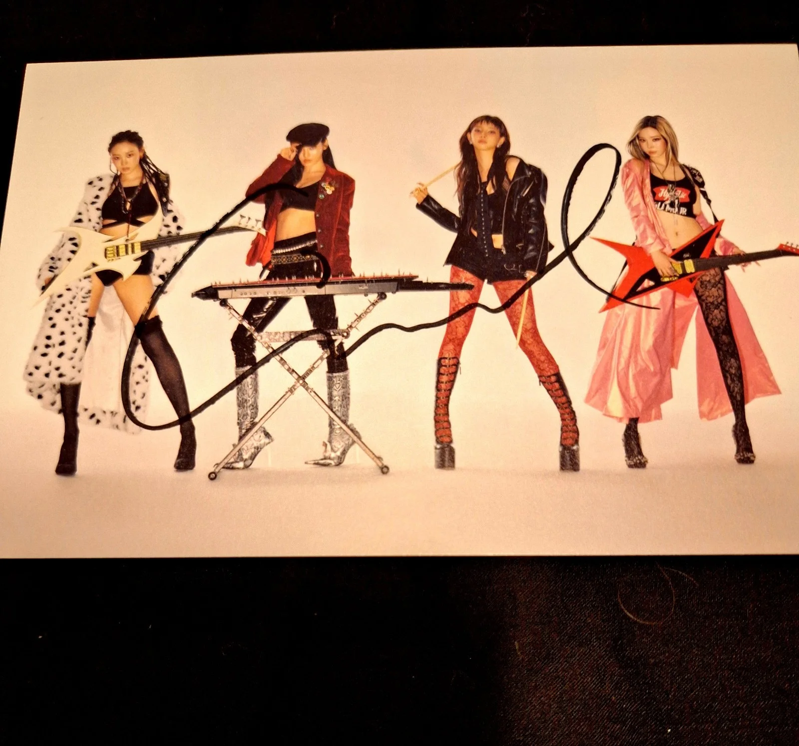 AUTOGRAPHED Official AESPA Rich Man Album Bag CD signed GISELLE K-pop winter ne, изображение 2