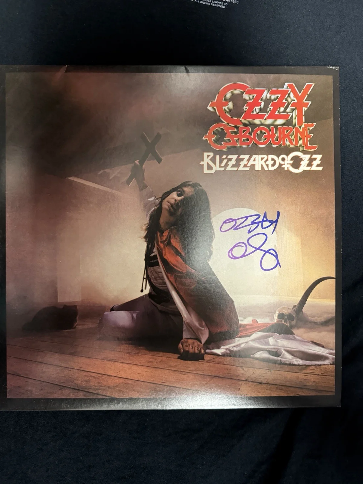 OZZY OSBOURNE — Ozzy Osbourne Signed Blizzard of Ozz Album Vinyl Autograph Beckett Witness