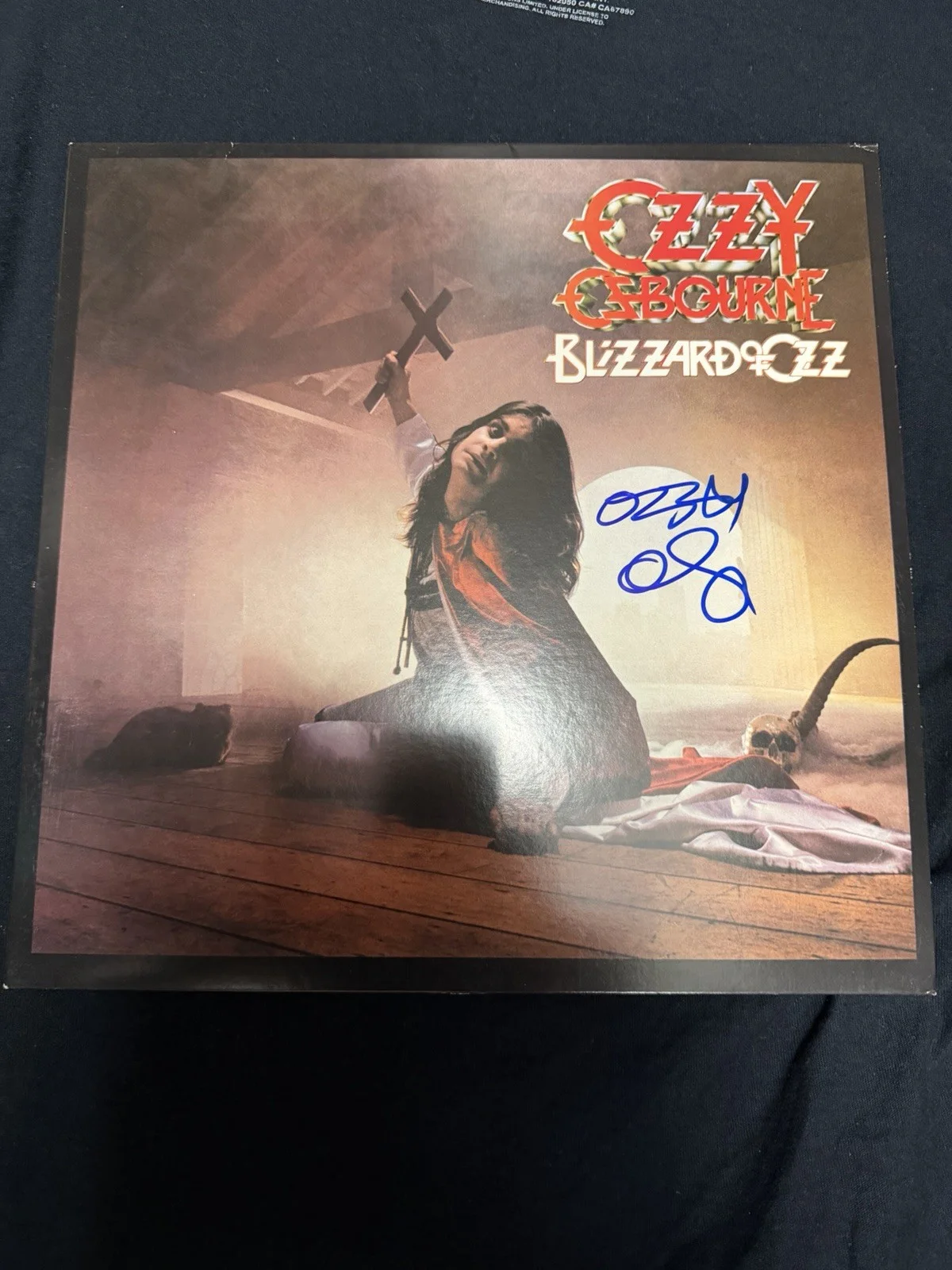 OZZY OSBOURNE — Ozzy Osbourne Signed Blizzard of Ozz Album Vinyl Autograph Beckett Witness, изображение 4
