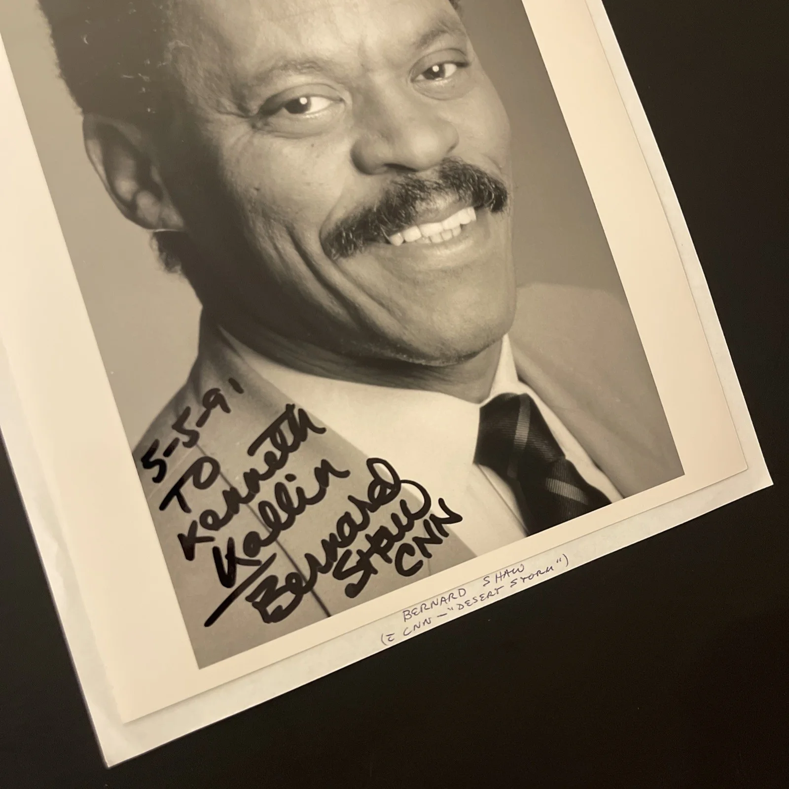 BERNARD SHAW CNN Desert Storm: Hand Signed Celebrity Photo 8 x 10” / KSK, изображение 4