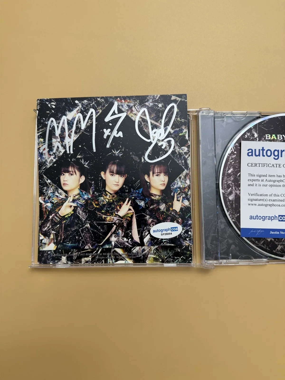BABYMETAL SIGNED Metal Forth Autograph CD ACOA Photo Card SP28884, image 2