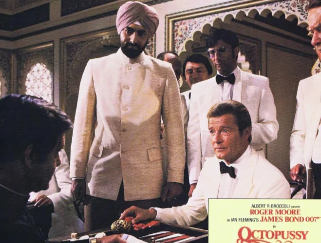 007 Octopussy 1983 8x Lobby Cards Premium Reproduction Postcards, image 2