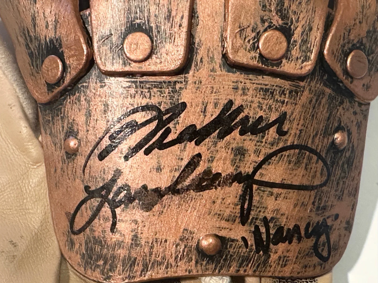 Dermot Mulroney — Heather Langenkamp Signed Freddy Krueger Replica Glove JSA, image 2