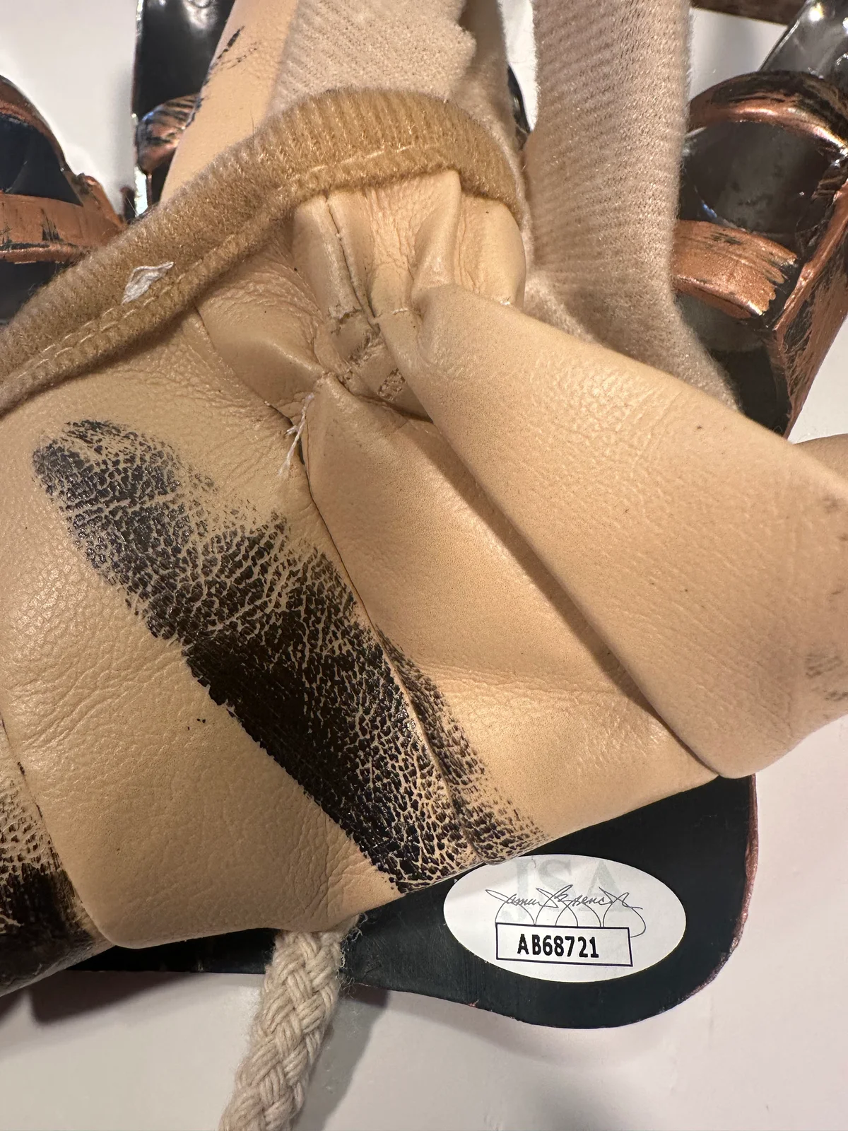 Dermot Mulroney — Heather Langenkamp Signed Freddy Krueger Replica Glove JSA, image 4
