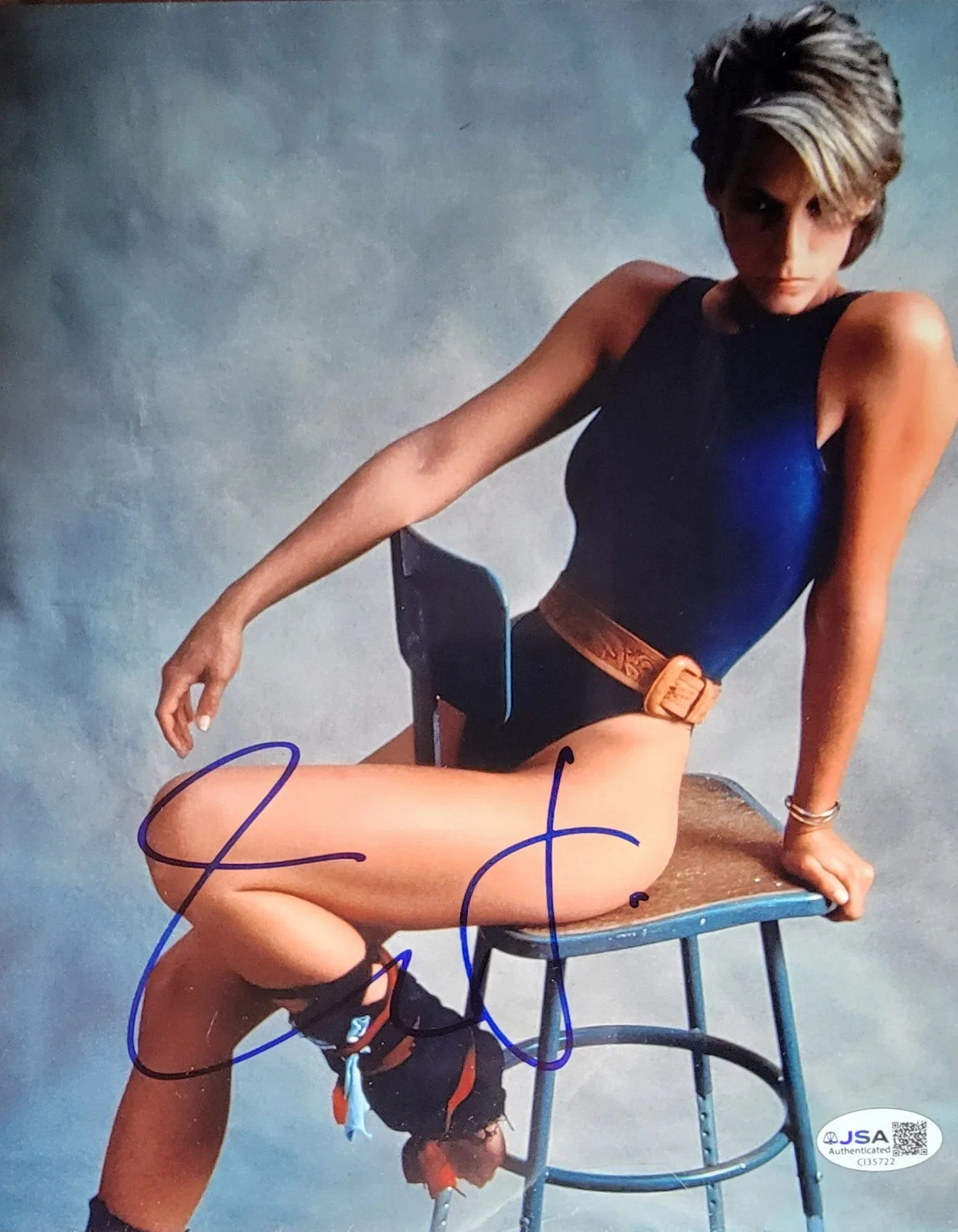 Jamie Lee Curtis — Jamie Lee Curtis Authentic Signed 8x10 Photo W/ JSA COA Trading Places