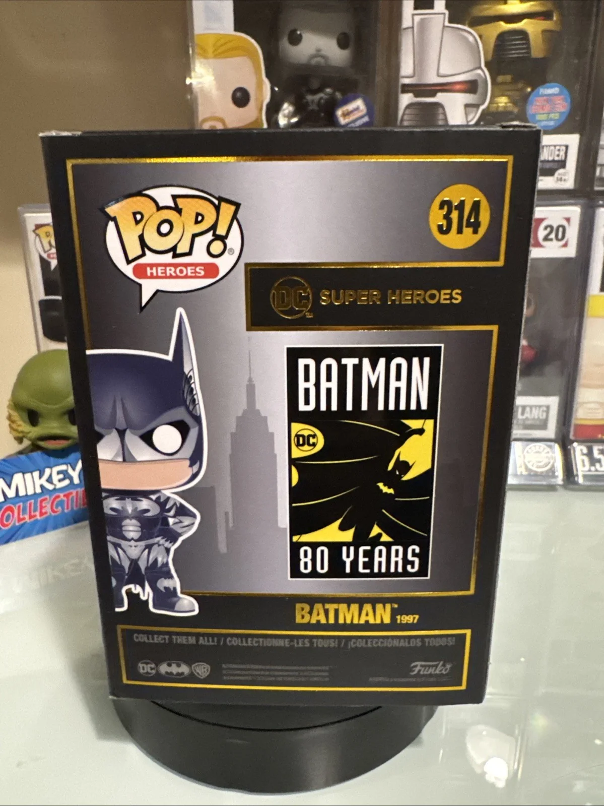 Christian Bale — Christian Bale Signed Funko Pop 19 Batman The Dark Knight Trilogy Beckett, image 4