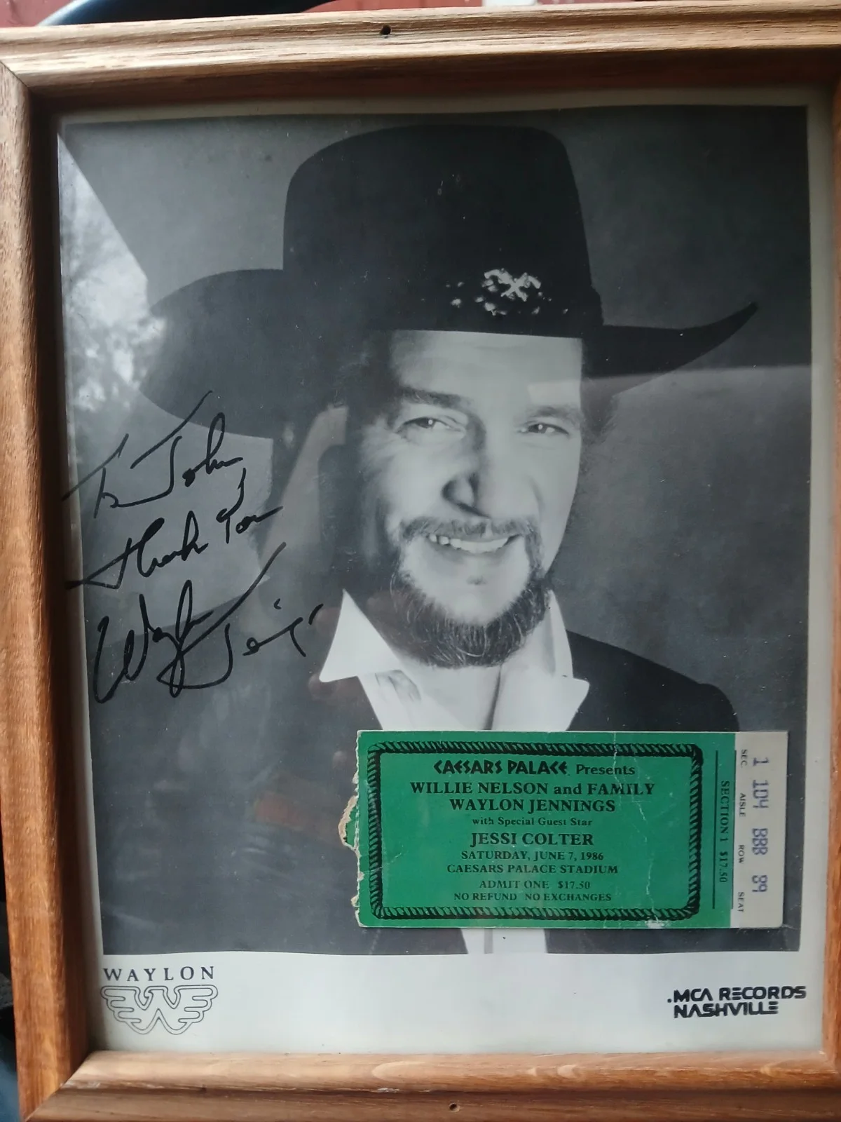 original 1986 Signed Waylon Jennings 8x10 photo willie nelson jessi colter, image 2