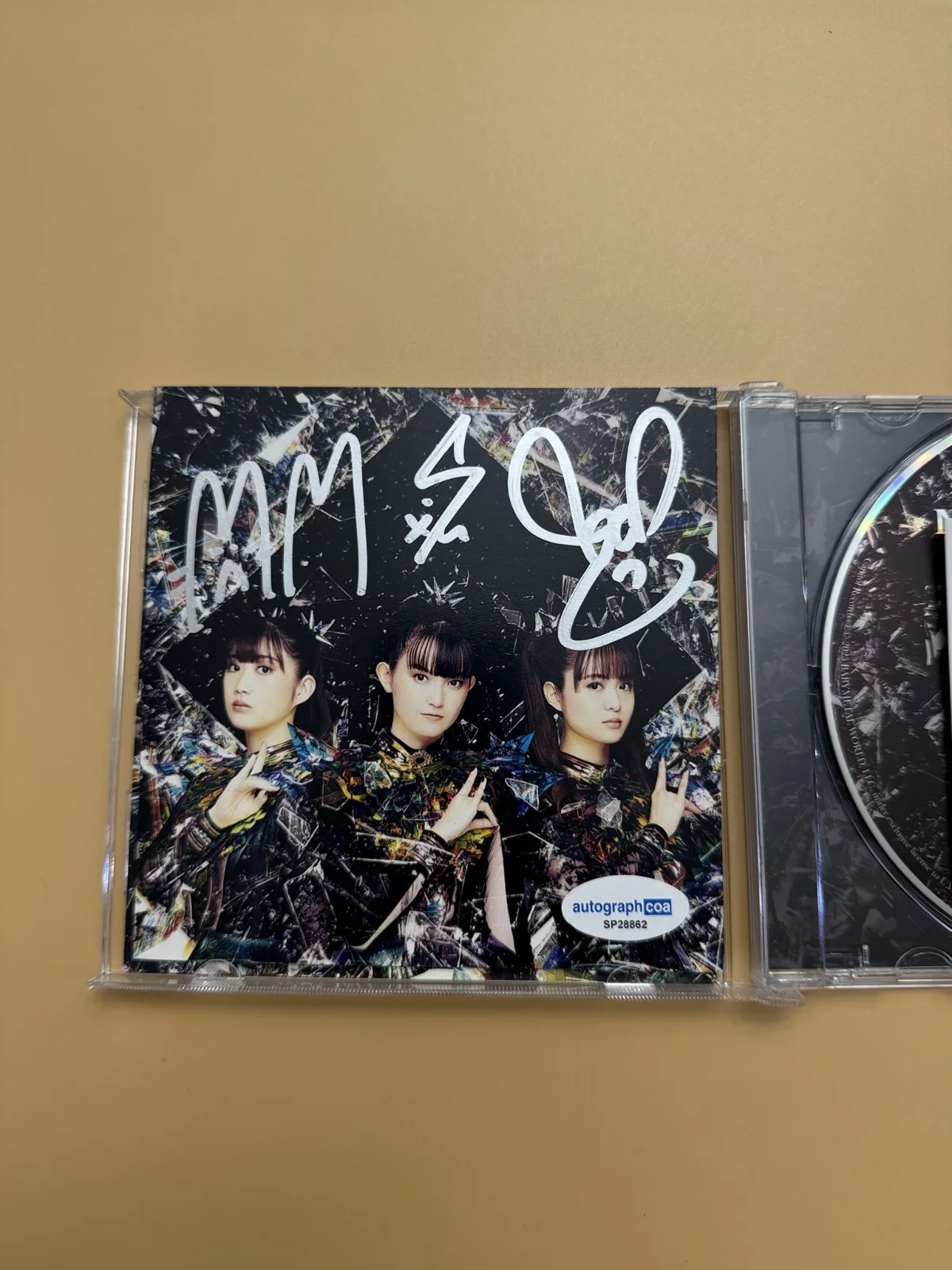 SIGNED BABYMETAL Autographed Metal Forth CD ACOA Photo Card SP28862, image 2