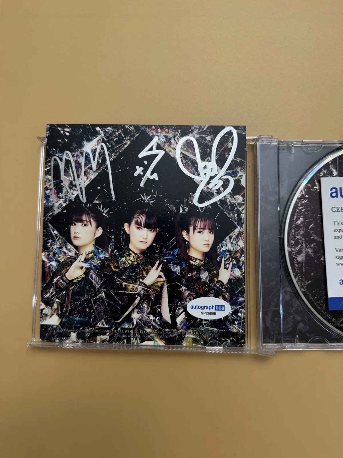 BABYMETAL Metal Forth CD SIGNED Autograph with ACOA Photo Card SP28868, изображение 2