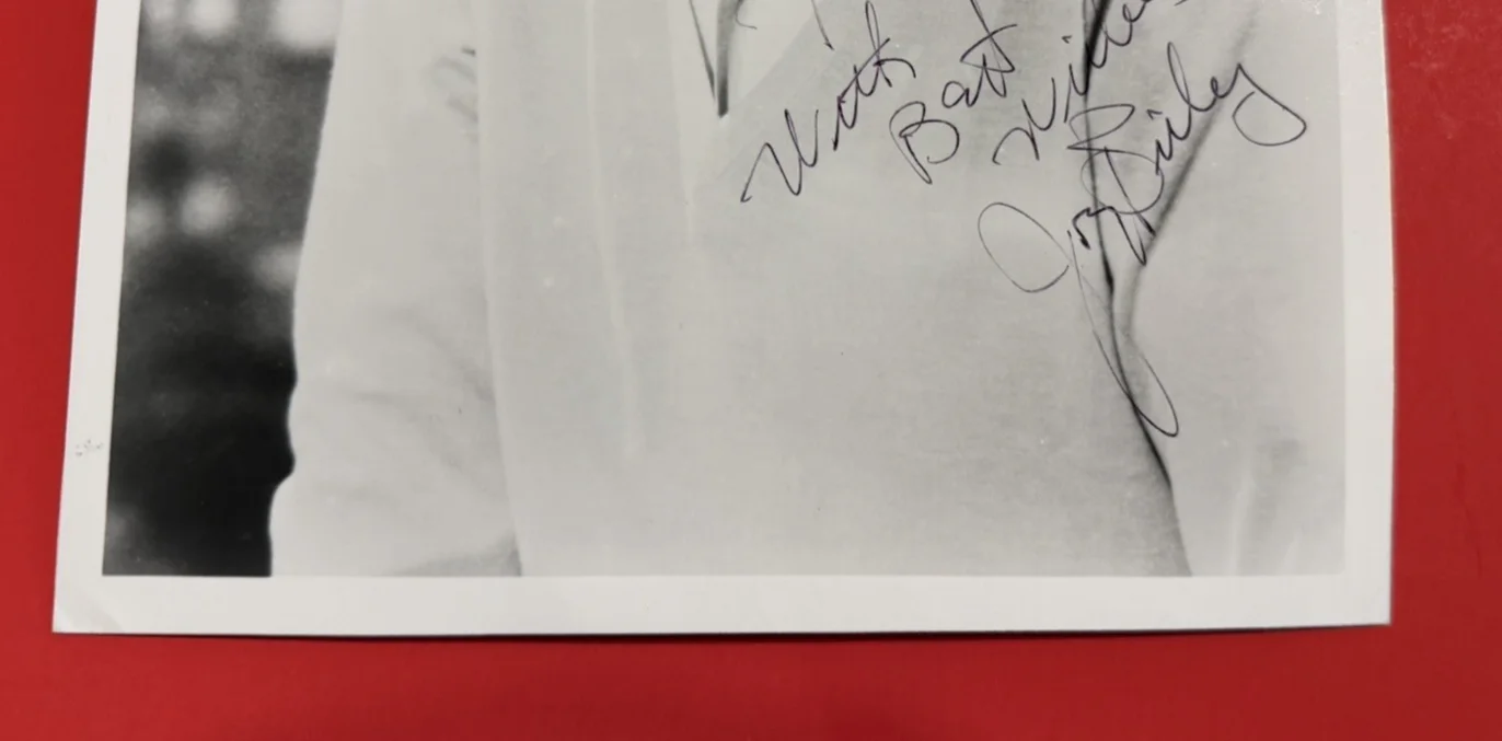 Joey Bishop — JOEY BISHOP ~ Autographed/Signed 8x10 Photo ~ Actor Comedian ~ No COA, image 5