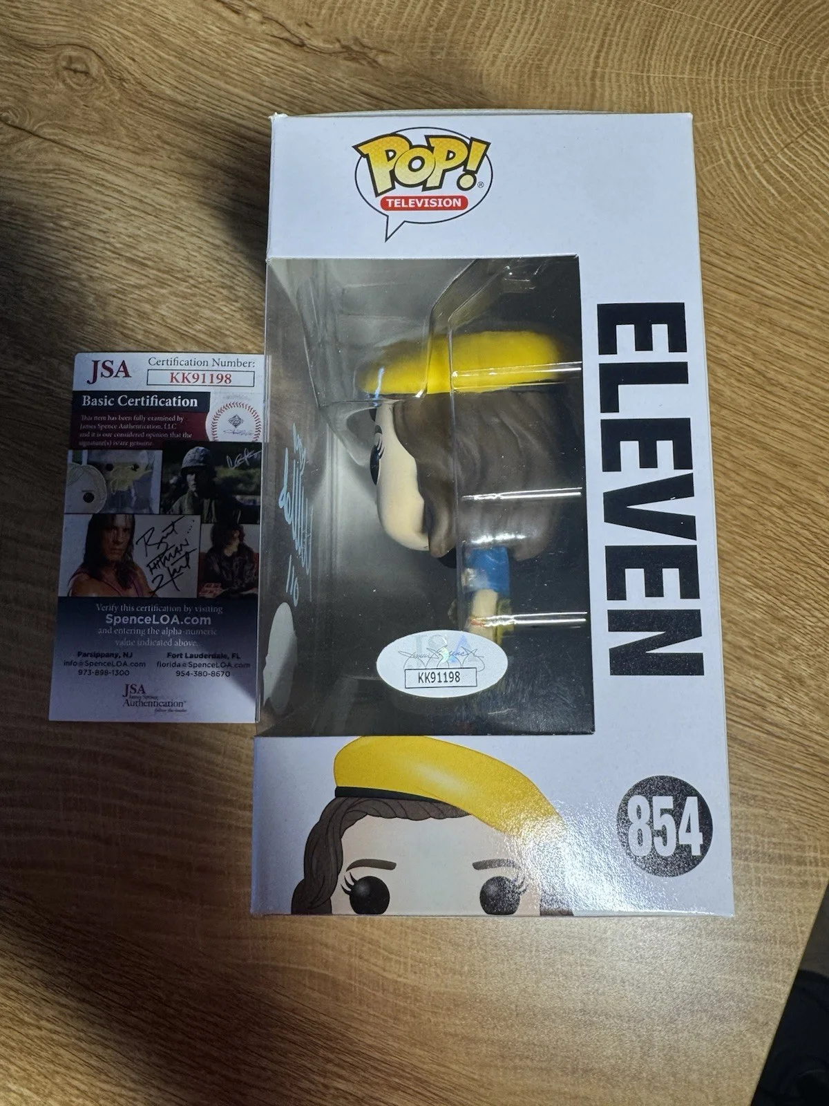 millie bobby brown — Millie Bobby Brown 854 Stranger Things Eleven Autographed Signed Funko Pop, image 2