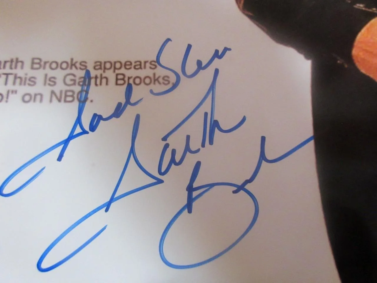 GARTH BROOKS SIGNED AUTOGRAPHED 11X17 TV GUIDE POSTER INSCRIBED GODBLESS COA 2, image 2