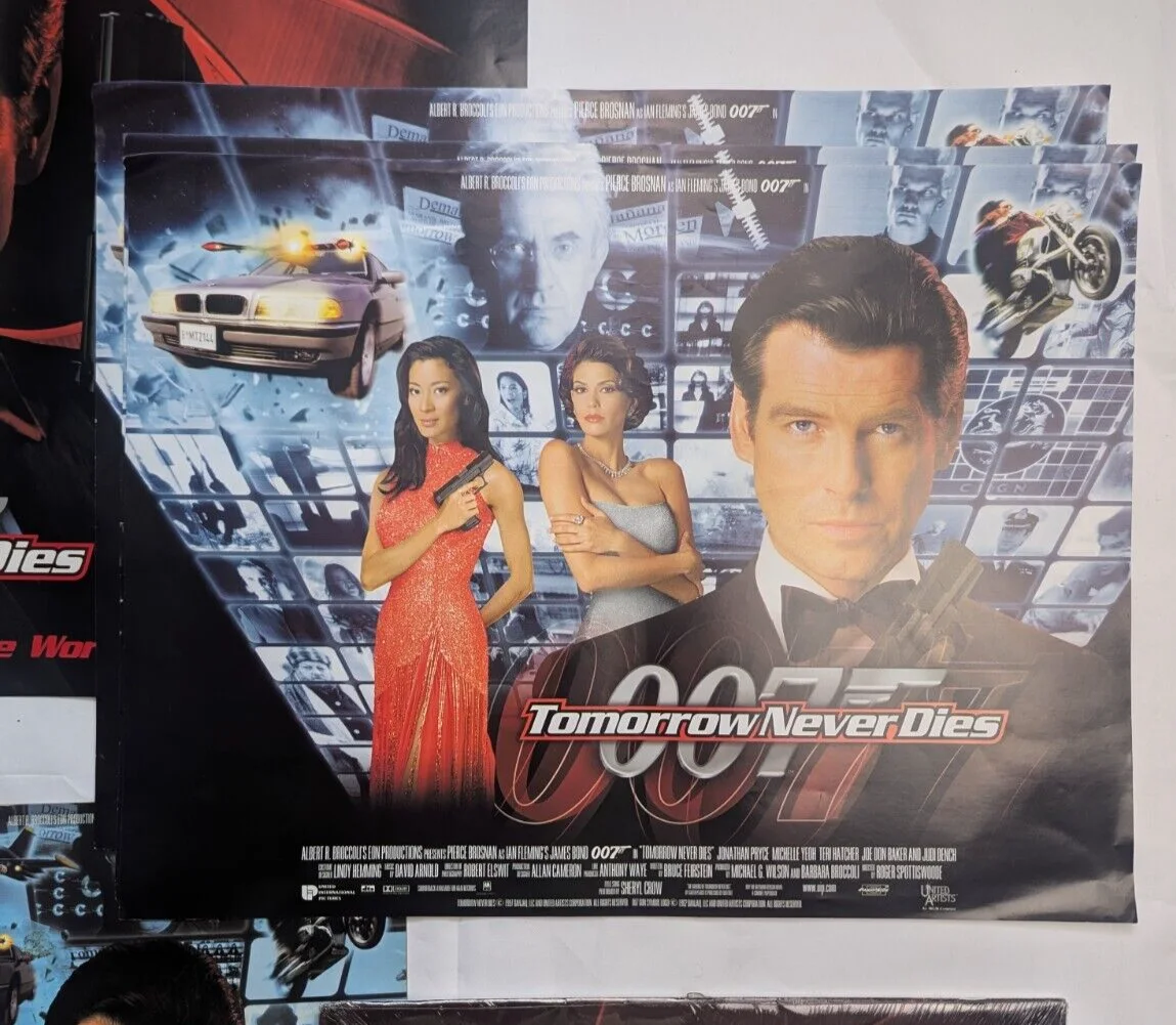 James Bond 007 Tomorrow Never Dies - Rare Memorabilia Collection 1997, image 3