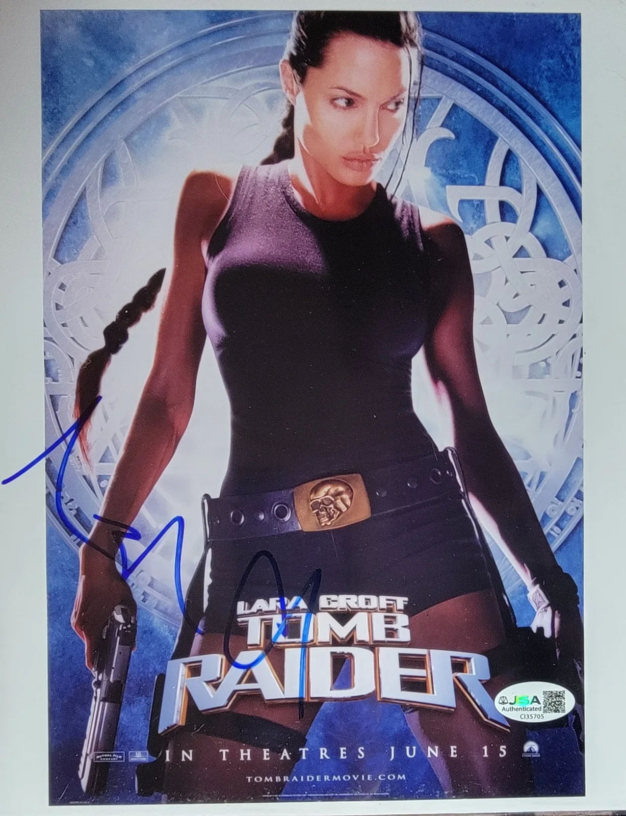 Angelina Jolie — Angelina Jolie Authentic Signed 8x10 Photo W/ JSA COA Tombraider