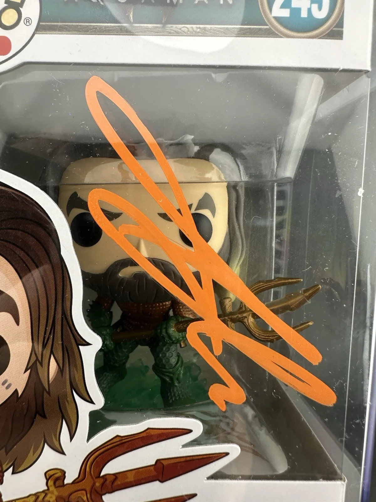 Jason Momoa — Jason Momoa Signed Autograph Aquaman Funko Pop 245 Beckett BAS, изображение 2