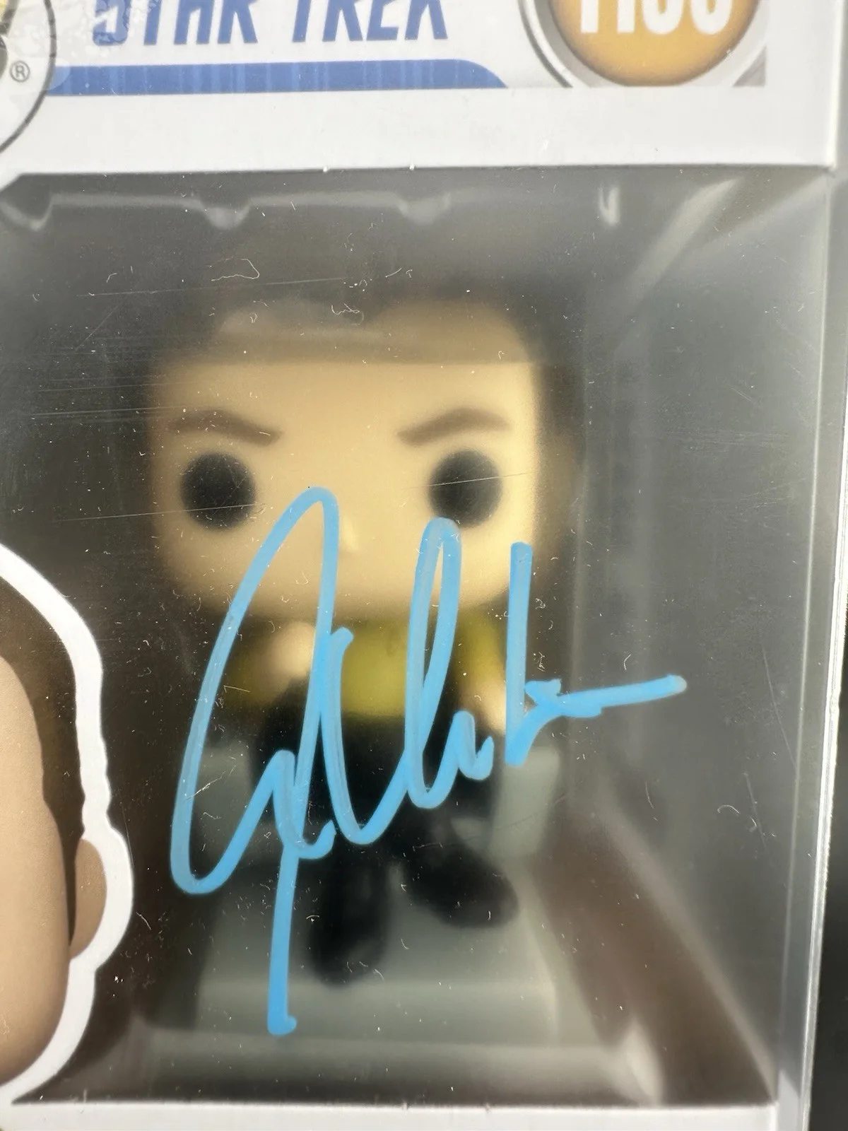 William Shatner — Captain Kirk William Shatner Signed Autographed Funko Pop 1138 Celebrity Auth, изображение 2