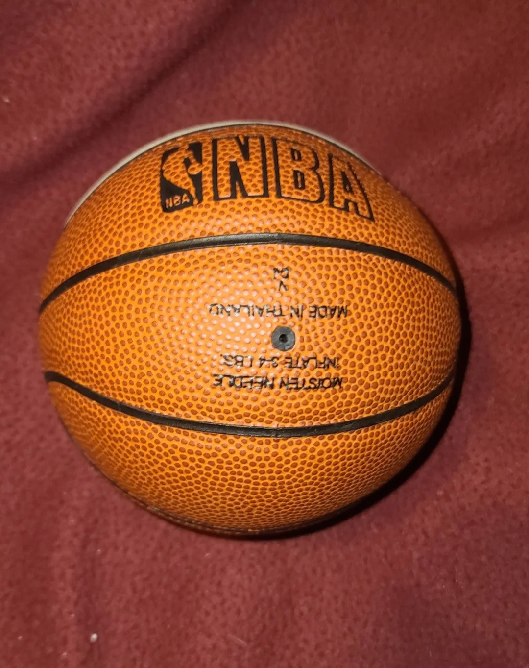2 balls Al Herrington signed basketball with Terrance Wilkins signed football, изображение 5