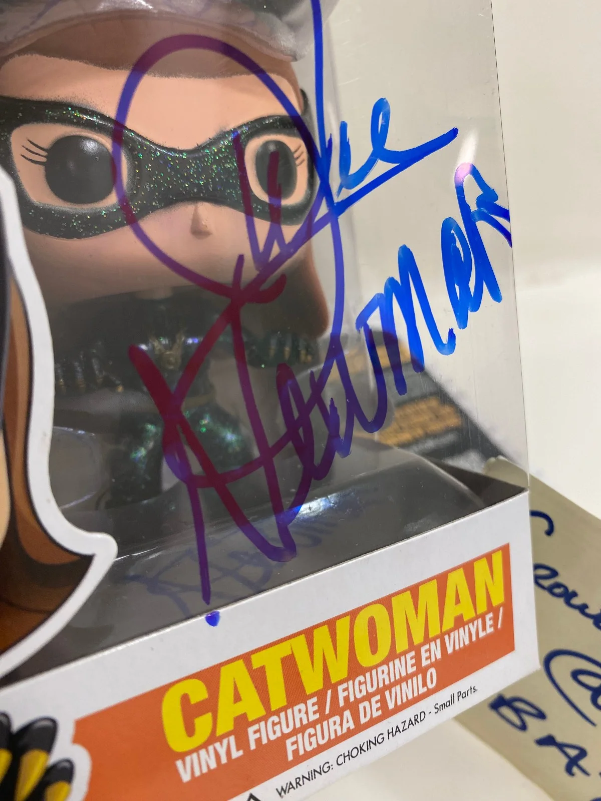 RARE Julie Newmar Signed IN PERSON Batman '66 Catwoman Funko Pop! Figure JSA COA, изображение 2