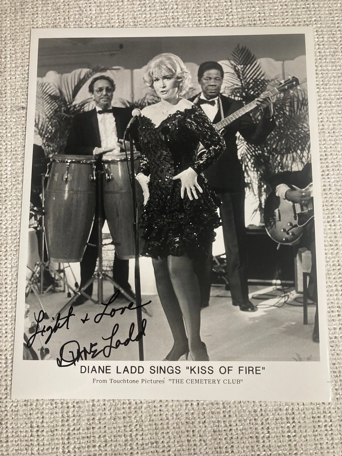 Diane Ladd — Diane Ladd Autographed Photo