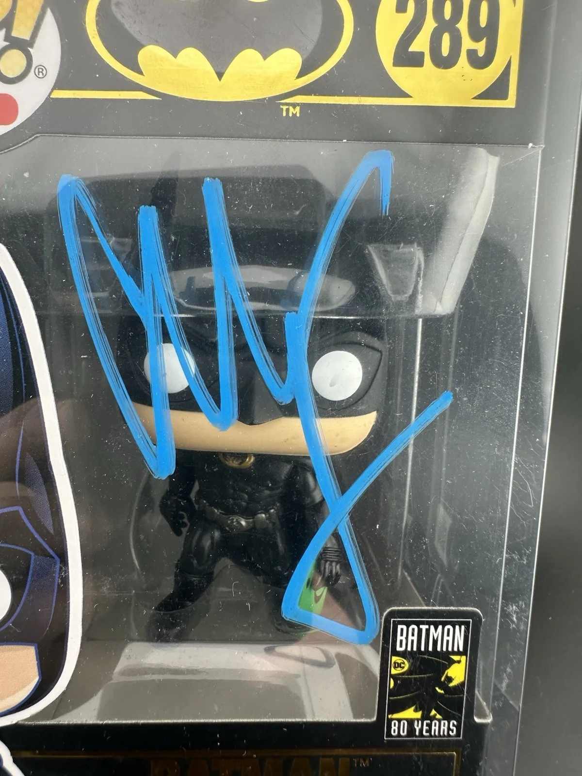 Christian Bale — Christian Bale Signed Batman Funko POP! #289 Autograph Dark Knight Beckett COA, image 2