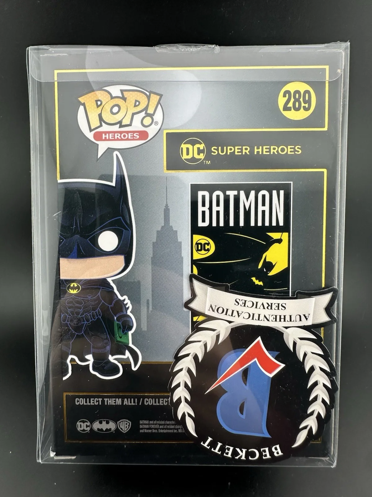 Christian Bale — Christian Bale Signed Batman Funko POP! #289 Autograph Dark Knight Beckett COA, image 5