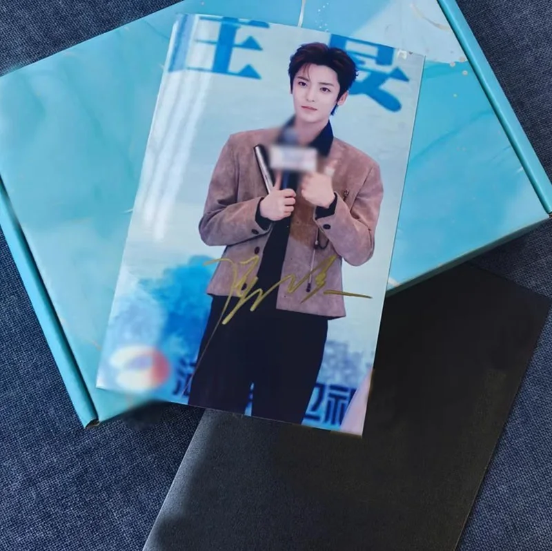 玉茗茶骨 Hou Minghao 6" Signed Autographed Photo Collection, image 2