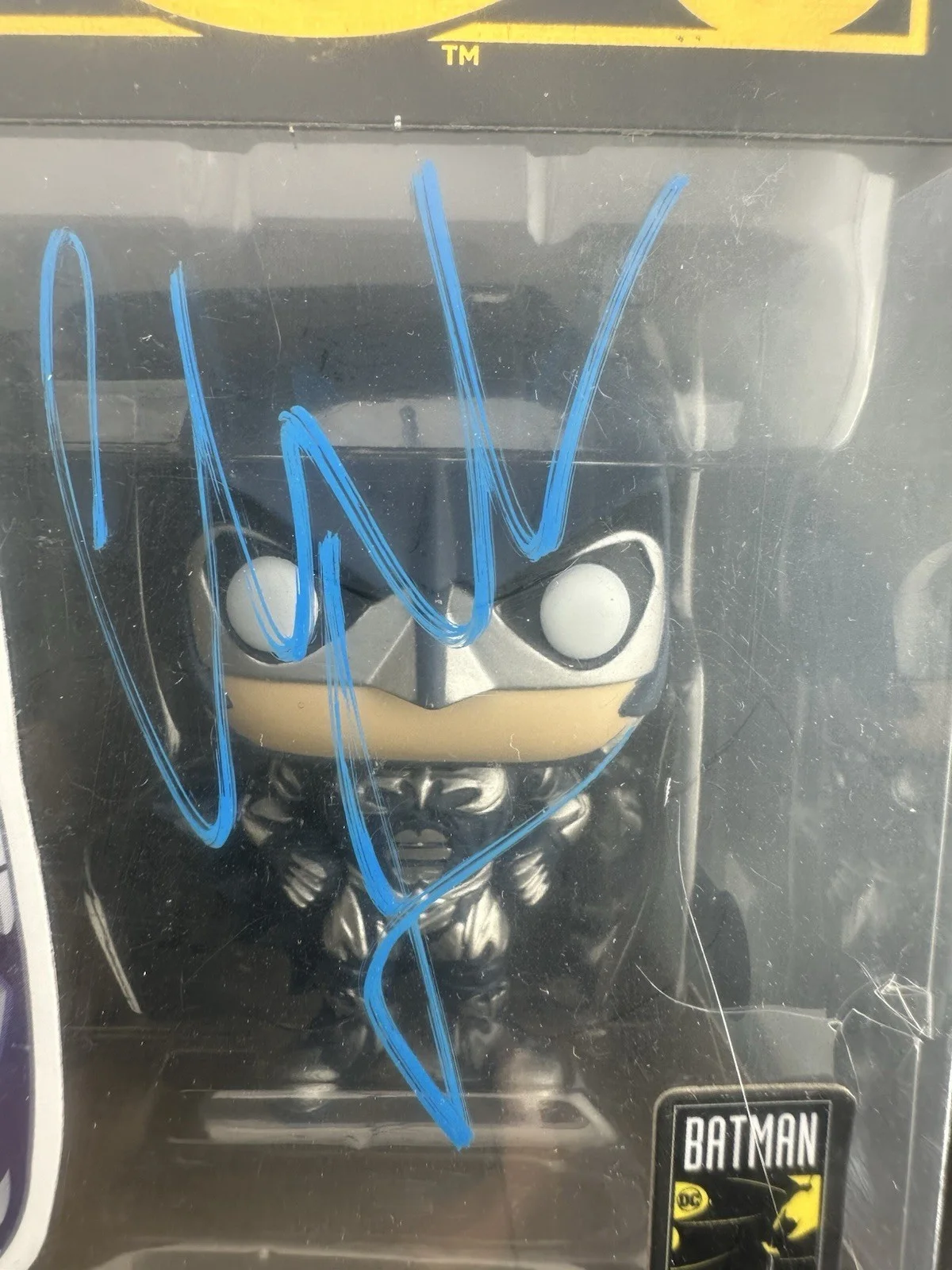 Christian Bale — Christian Bale Signed Batman 1997 Funko Pop 314 Beckett BAS, изображение 2