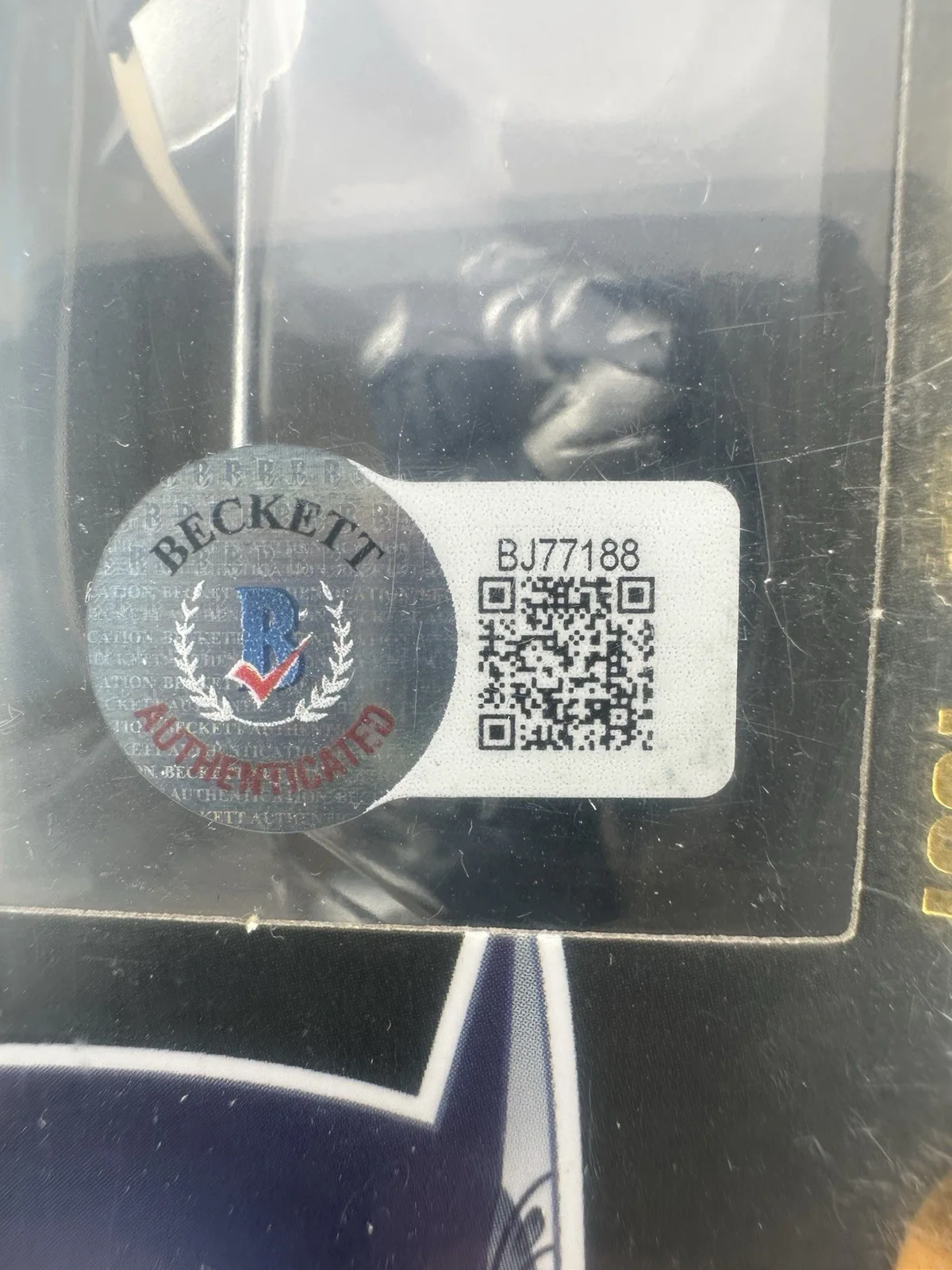 Christian Bale — Christian Bale Signed Batman 1997 Funko Pop 314 Beckett BAS, изображение 3