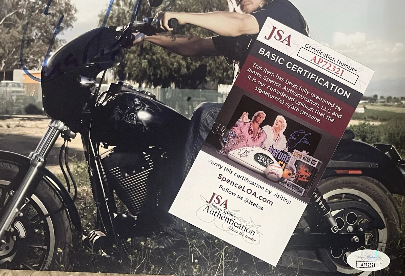 CHARLIE HUNNAM — Charlie Hunnam Signed 8x10 Photo as Peter Weller on Sons of Anarchy JSA COA, изображение 2