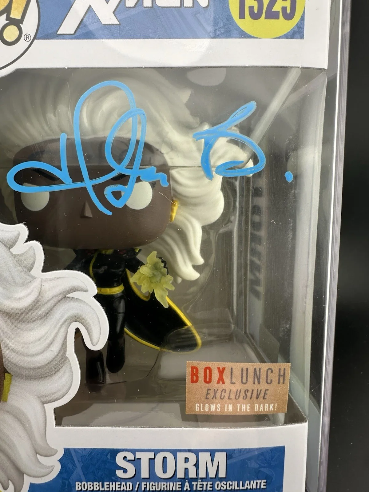 Halle Berry — Halle Berry Signed Autograph X-Men Funko Pop 1325 Celebrity Authentics Marvel, изображение 2