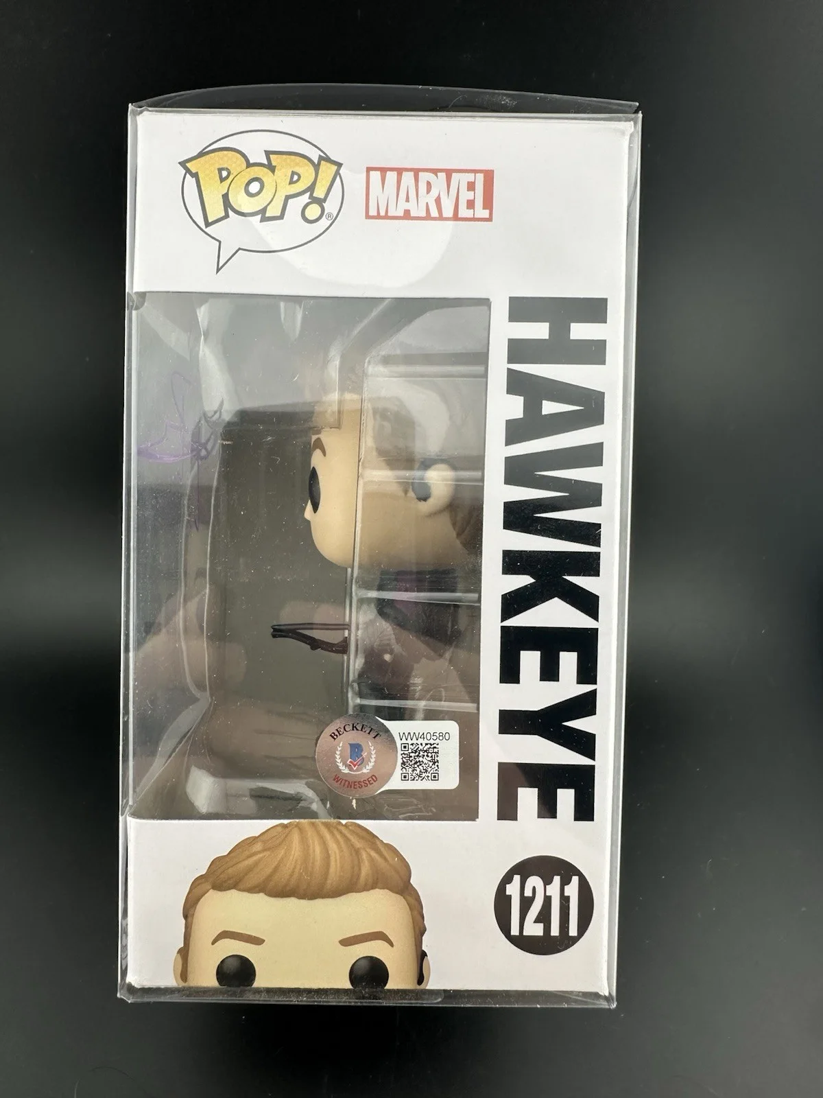 Jeremy Renner — Jeremy Renner Signed Hawkeye Avengers Funko Pop 1211 BAS Beckett Witnessed, изображение 4