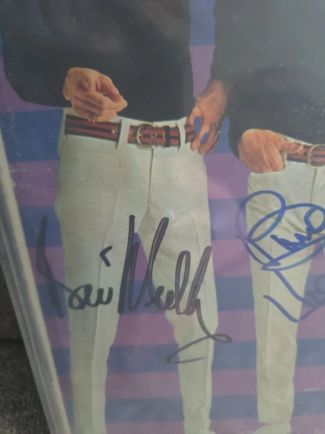 RIGHTEOUS BROTHERS Signed "Greatest Hits'" Album Record LP Beckett Authentic, image 3