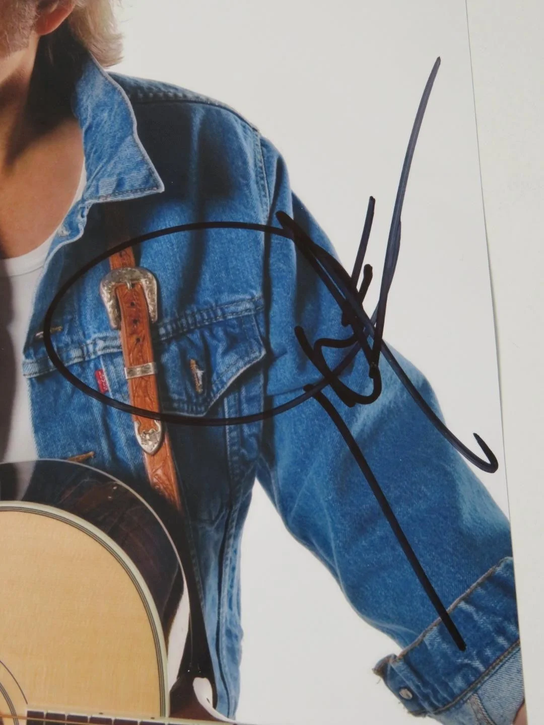 DWIGHT YOAKAM Signed Autograph Auto 8x10 Photo JSA, image 2