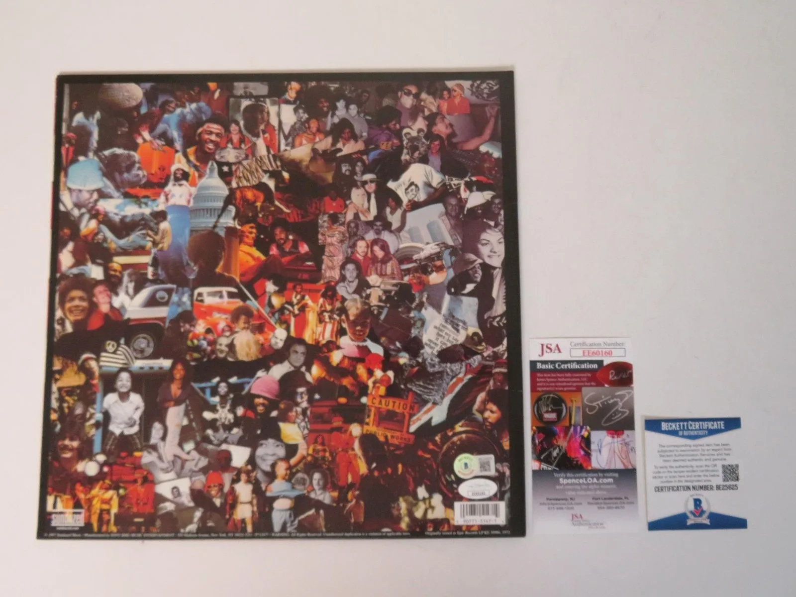 Sly Stone SLY & THE FAMILY STONE Signed "There's A Riot" Vinyl Album LP JSA BAS, изображение 4