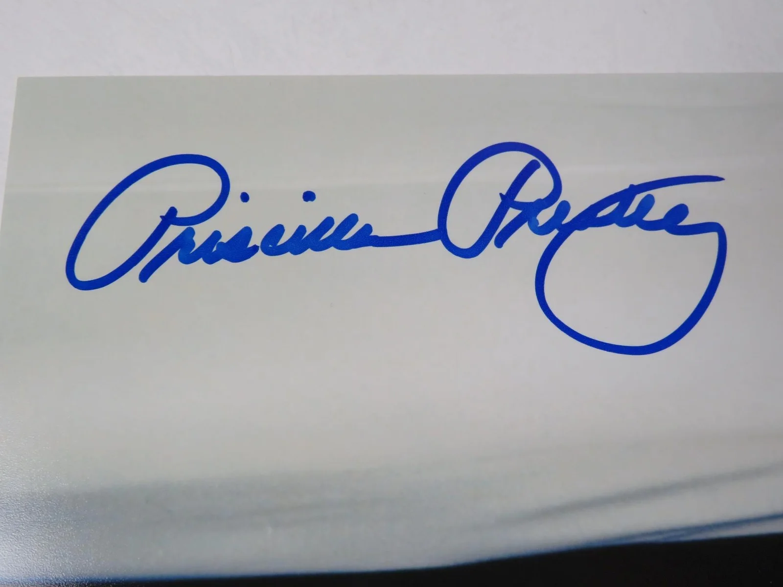Priscilla Presley ELVIS PRESLEY Signed Autograph Auto 11x14 Photo JSA, изображение 2