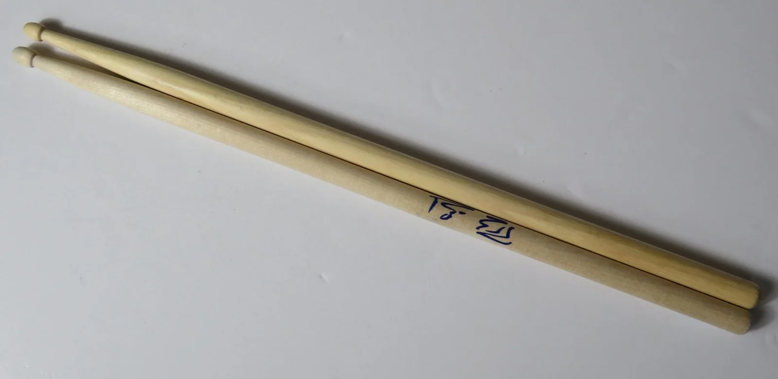 Roger Earl FOGHAT Signed Autograph Auto Drumstick Drum Stick JSA, image 3